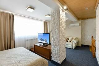 Санаторий Эдем Белокуриха Сюит трехкомнатный в двух уровнях-12