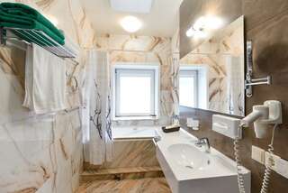 Санаторий Эдем Белокуриха Сюит трехкомнатный в двух уровнях-8